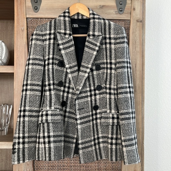 Zara Jackets & Blazers - NWOT ZARA Plaid Double Breasted Textured Blazer size XS